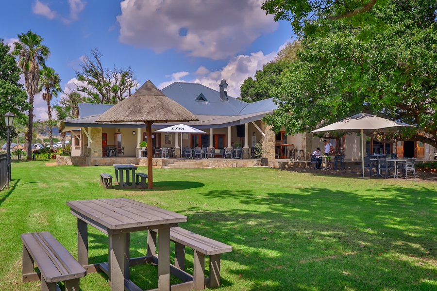 4 Bedroom Property for Sale in The Coves North West